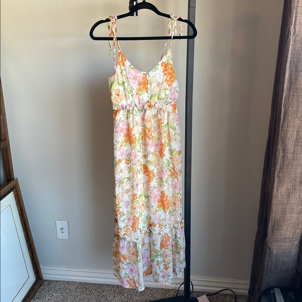 White Tiered Sundress with Spaghetti Straps for Wedding Guest